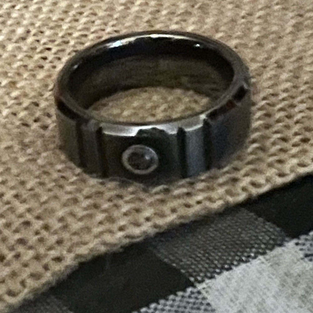 Mens wedding ring